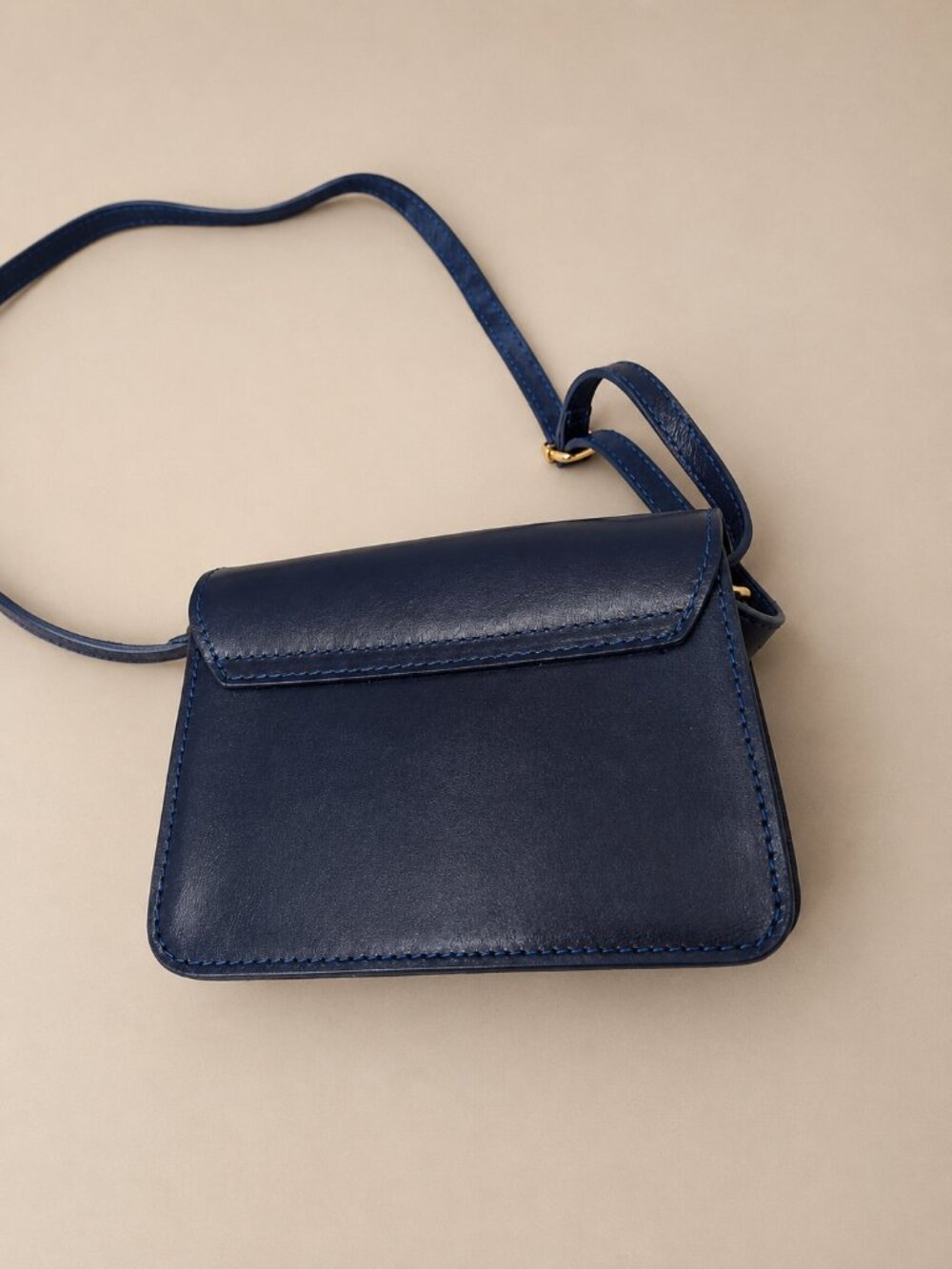 NEW Vera Pelle Genuine Italian Leather Navy Blue Purse with Gold Hardware - Picture 5 of 7